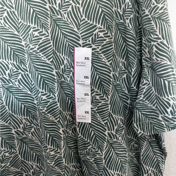 Goodfellow & Co Green Leaf Print Short Sleeve Tee - Picture 2 of 5